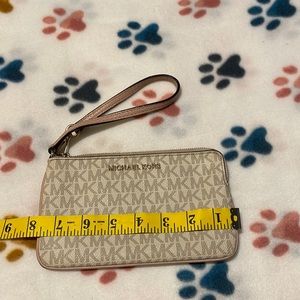 Michael Kors wristlet